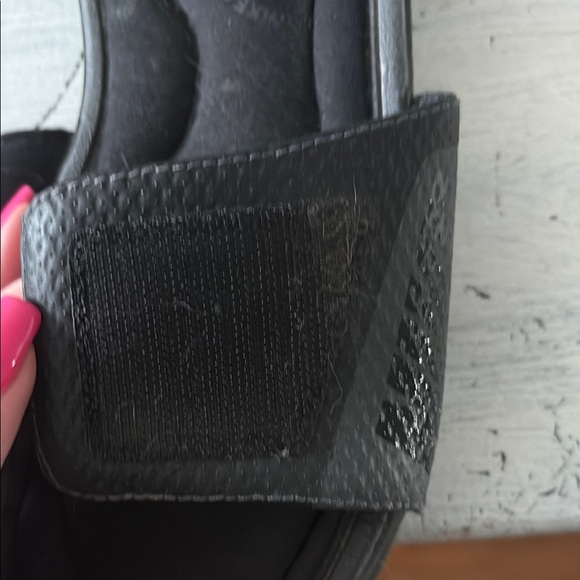 Nike Black Slide Sandals with Logo - Picture 9 of 10
